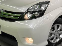 アイシス プラタナ Ｖセレクション・ブランの中古車画像