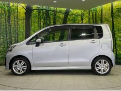 ステラ カスタムＲＳ スマートアシストαの中古車画像