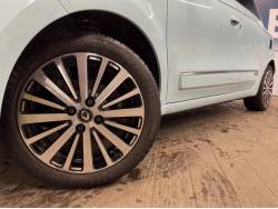 トゥインゴ インテンスの中古車画像