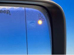 ジープ・レネゲード ナイトイーグルの中古車画像