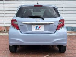 ヴィッツ ジュエラの中古車画像