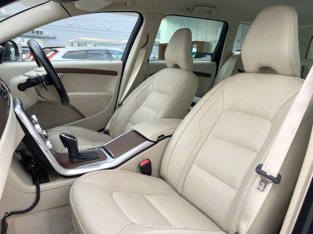 ボルボ Ｖ７０ Ｔ５ ＳＥ 2.1万Km (神奈川県)[132]の中古車詳細