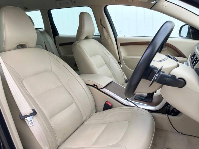 ボルボ Ｖ７０ Ｔ５ ＳＥ 2.1万Km (神奈川県)[132]の中古車詳細