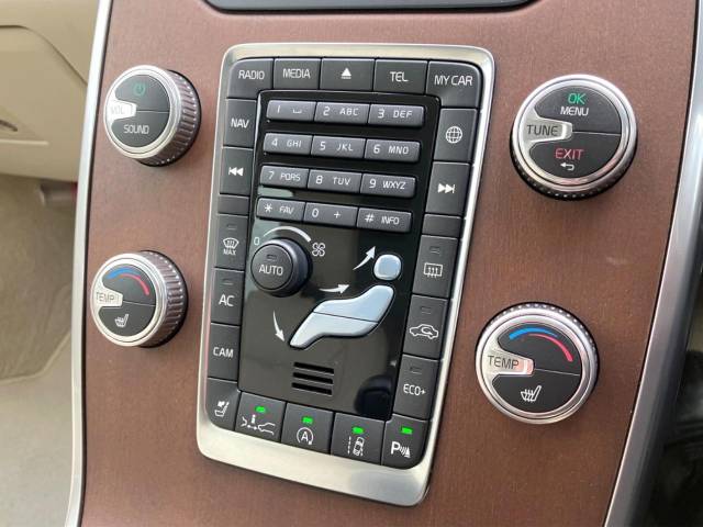 ボルボ Ｖ７０ Ｔ５ ＳＥ 2.1万Km (神奈川県)[132]の中古車詳細