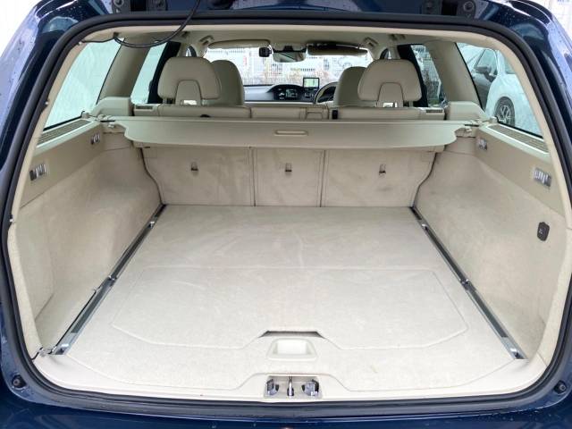 ボルボ Ｖ７０ Ｔ５ ＳＥ 2.1万Km (神奈川県)[132]の中古車詳細