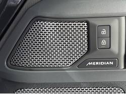 ディフェンダー １１０Ｘ－ダイナミックＨＳＥ Ｄ３００ エアサスペンション装着車の中古車画像