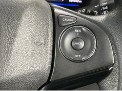 ヴェゼル ハイブリッドの中古車画像