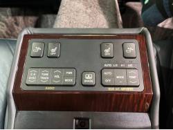 クラウンマジェスタ Ｃタイプｉ－Ｆｏｕｒ Ｆパッケージの中古車画像