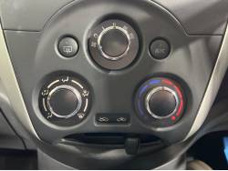 ラティオ Ｘの中古車画像