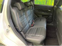 アウトランダーＰＨＥＶ Ｓエディションの中古車画像