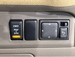 ノート １５Ｓ ＦＯＵＲ Ｖパッケージの中古車画像