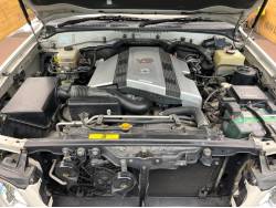 ランドクルーザー１００ シグナスの中古車画像