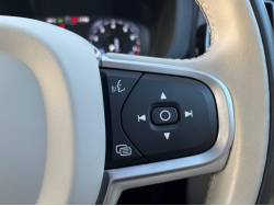 ＸＣ６０ Ｂ５ ＡＷＤ モーメンタムの中古車画像