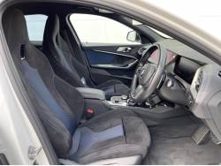 １シリーズ Ｍ１３５ｉ ｘＤｒｉｖｅの中古車画像