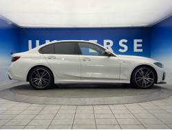 ３シリーズ ３３０ｉ Ｍスポーツの中古車画像