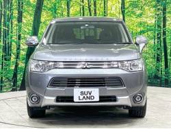 アウトランダーＰＨＥＶ Ｇの中古車画像