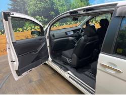 アイシス プラタナ Ｖセレクションの中古車画像