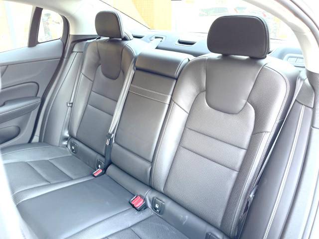 ボルボ Ｓ６０ Ｔ５ インスクリプション 2.9万Km (神奈川県)[950]の中古車詳細