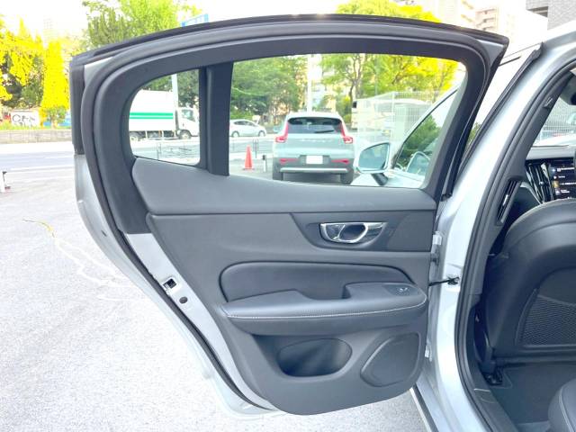 ボルボ Ｓ６０ Ｔ５ インスクリプション 2.9万Km (神奈川県)[950]の中古車詳細