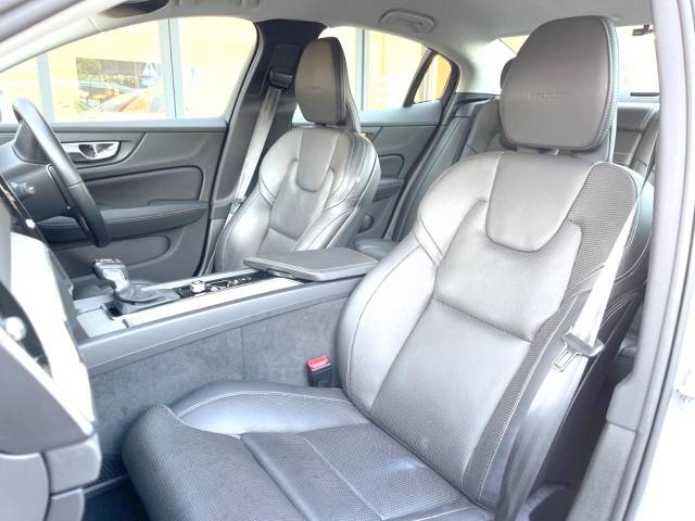 ボルボ Ｓ６０ Ｔ５ インスクリプション 2.9万Km (神奈川県)[950]の中古車詳細