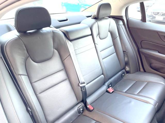 ボルボ Ｓ６０ Ｔ５ インスクリプション 2.9万Km (神奈川県)[950]の中古車詳細