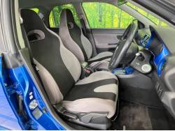 インプレッサスポーツワゴン １．５Ｒの中古車画像