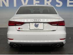 Ｓ３セダン ベースグレードの中古車画像