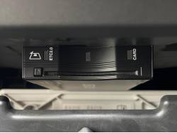 ディフェンダー １１０ベースグレード Ｐ３００ コイルサスペンション装着車の中古車画像