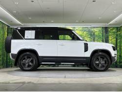 ディフェンダー １１０ベースグレード Ｐ３００ コイルサスペンション装着車の中古車画像