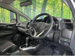 フィット １３Ｇの中古車画像