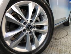 Ｃクラスステーションワゴン Ｃ１８０ ステーションワゴン アバンギャルドの中古車画像