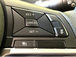 ノート ｅ－パワーオーテック ＦＯＵＲの中古車画像