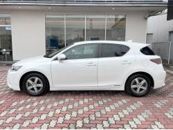 ＣＴ ＣＴ２００ｈの中古車画像