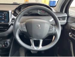 ２０８ シグネチャーの中古車画像