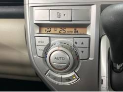 ゼスト Ｄの中古車画像