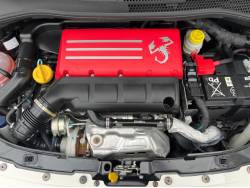 アバルト５９５Ｃ ツーリズモの中古車画像