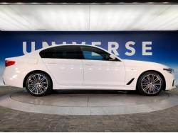５シリーズ ５４０ｉ ｘＤｒｉｖｅ Ｍスポーツの中古車画像