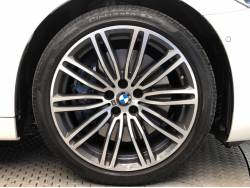 ５シリーズ ５４０ｉ ｘＤｒｉｖｅ Ｍスポーツの中古車画像