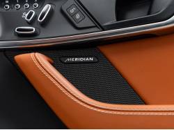 Ｆタイプ Ｒ－ダイナミック ＡＷＤクーペの中古車画像