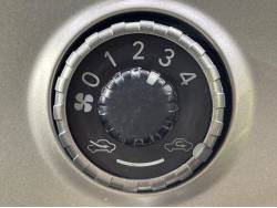 ラクティス Ｘの中古車画像