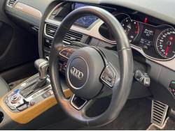 Ａ４オールロードクワトロ ベースグレードの中古車画像