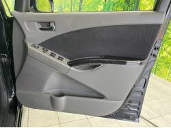 アイシス プラタナの中古車画像