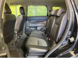 アウトランダーＰＨＥＶ スポーツスタイルエディションの中古車画像