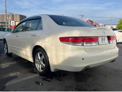 インスパイア アバンツァーレの中古車画像