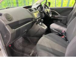 プレマシー ２０Ｅの中古車画像