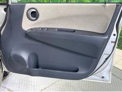 ライフ Ｆの中古車画像