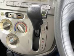 ライフ Ｆの中古車画像