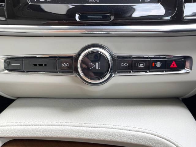 ボルボ Ｖ９０ Ｂ５ モメンタム 2.5万Km (神奈川県)[038]の中古車詳細