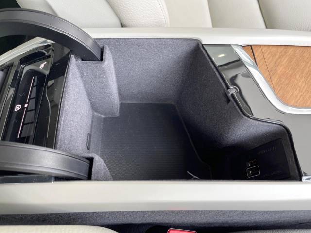 ボルボ Ｖ９０ Ｂ５ モメンタム 2.5万Km (神奈川県)[038]の中古車詳細