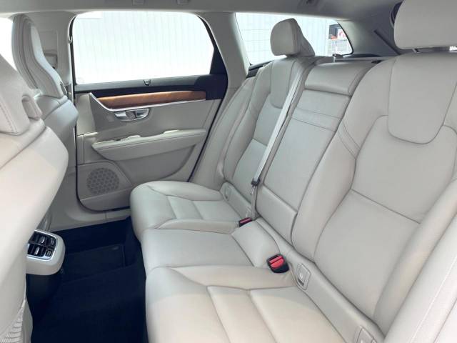 ボルボ Ｖ９０ Ｂ５ モメンタム 2.5万Km (神奈川県)[038]の中古車詳細